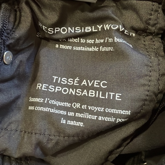 FRAME Le High Flare Velveteen in Black pants - Picture 5 of 5